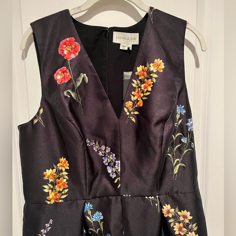 Sachin + Babi Black Floral V-Neck Dress